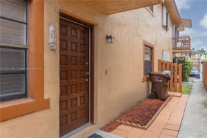 5337 W 23rd Ct 13-3, Hialeah