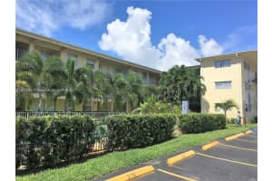 1100 NE 1st Ct APT 302, Hallandale Beach, FL 33009, - MLS#A11827740