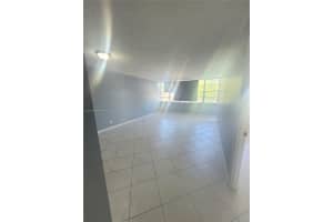 2025 NE 164th St APT 202, North Miami Beach, FL 33162, - MLS#A11827760