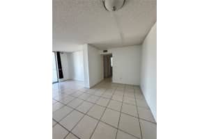 12105 Ne 6th Ave 304, North Miami
