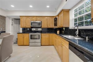4911 SW 29th Terrace, Fort Lauderdale, FL 33312, - MLS#A11827835