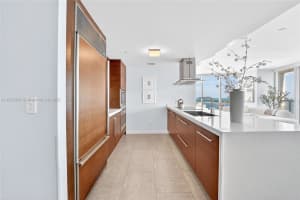 495 Brickell Ave APT 3901, Miami, FL 33131, Sold 11/17/25