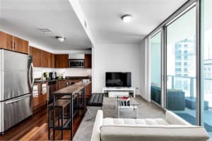 300 S Biscayne Blvd t 1403, Miami, FL 33131, Sold 08/12/25