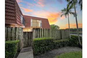 9963 Nw 6th Ct, Plantation