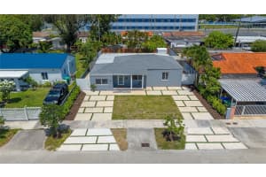 921 NW 30th Ct, Miami, FL 33125, - MLS#A11827999