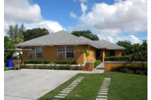 165 Sw 5th Ct, Deerfield Beach