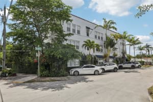 405 Sw 29th Ct 4a, Miami