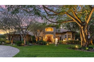 12483 Grand Oaks Dr, Davie