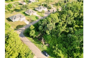 953 Lytle St E Lehigh Acres, FL 33974 - MLS#A11828116