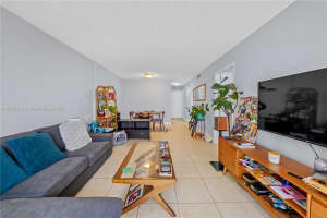 716 Michigan Ave APT 302, Miami Beach, FL 33139, Sold 10/01/25