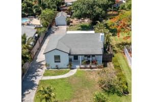 246 Ne 13th St, Delray Beach