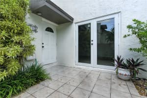 11245 SW 65th St, Miami, FL 33173, Sold 08/21/25