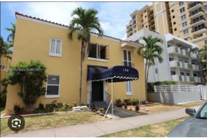 126 Mendoza Ave 1, Coral Gables