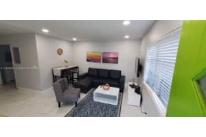 430 NE 1st Ave. a, Fort Lauderdale, FL 33301, - MLS#A11828205