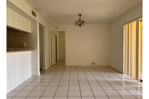 550 NW 114th Ave APT 104, Miami, FL 33172, Sold 09/01/25