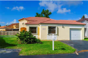 10411 SW 68th St, Miami, FL 33173, Sold 07/29/25