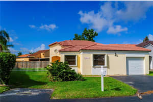 10411 SW 68th St, Miami, FL 33173, Sold 07/29/25