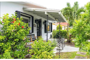 765 Nw 46th St, Miami