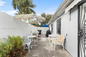 410 East Dr #2, North Miami Beach, FL 33162, - MLS#A11828392