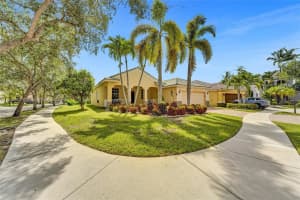 4122 Laurel Ridge Cir, Weston, FL 33331, Sold 08/21/25