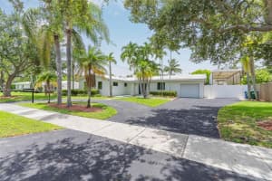 15920 SW 85th Ave, Palmetto Bay, FL 33157, Sold 08/27/25