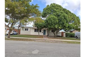 2915 Sw 92nd Pl, Miami