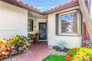 220 SW 113th Terrace, Pembroke Pines, FL 33025, - MLS#A11828432