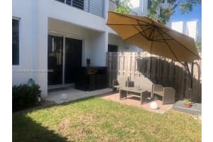 10242 Nw 72nd St 10242, Doral