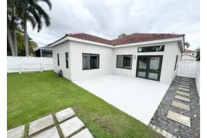 800 Tanglewood Cir, Weston, FL 33327, - MLS#A11828465