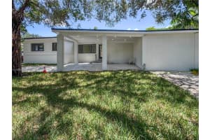 760 Ne 163rd St, Miami