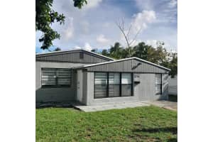 1214 Ne 180th St, North Miami Beach