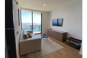 398 Ne 5th St 2910, Miami