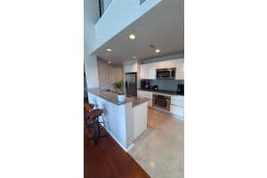 1050 Brickell Ave 422, Miami