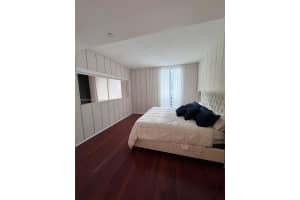 1050 Brickell Ave APT 422, Miami, FL 33131, - MLS#A11828635