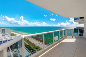 Blue Diamond Tower, 4779 Collins Ave APT 3308, Miami Beach, FL 33140, - MLS#A11828645