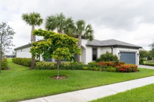 4527 Blessed Place Dr, Oakland Park, FL 33309, Sold 08/20/25