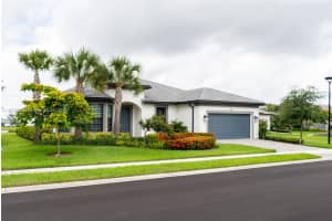 4527 Blessed Place Dr, Oakland Park, FL 33309, Sold 08/20/25