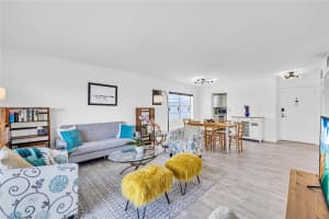 4141 Nautilus Dr APT 7J, Miami Beach, FL 33140, - MLS#A11828668