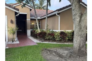 275 Sw 198th Ter, Pembroke Pines