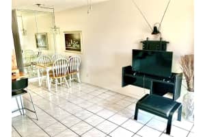 820 SW 11th Ave APT 16B, Hallandale Beach, FL 33009, - MLS#A11828854