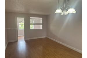 251 Galen Dr 112e, Key Biscayne