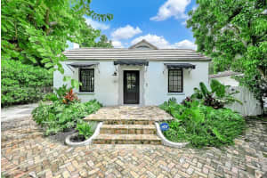 135 Ne 87th St, El Portal
