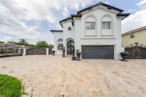 6102 Sw 159th Ct, Miami