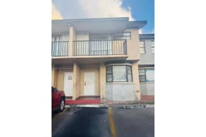 8001 NW 7th St APT 12, Miami, FL 33126, Sold 07/21/25