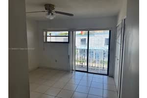8001 NW 7th St APT 12, Miami, FL 33126, Sold 07/21/25