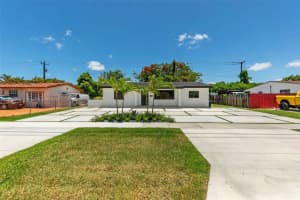 9360 Sw 16th St, Miami