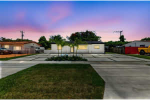 9360 SW 16th St, Miami, FL 33165, - MLS#A11828912