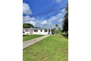 296 Navajo St, Miami Springs