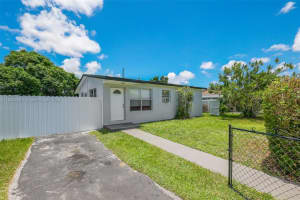 14971 Polk St, Miami