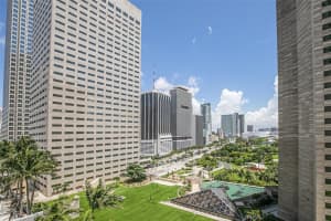 335 S Biscayne Blvd #1700, Miami, FL 33131, - MLS#A11828979